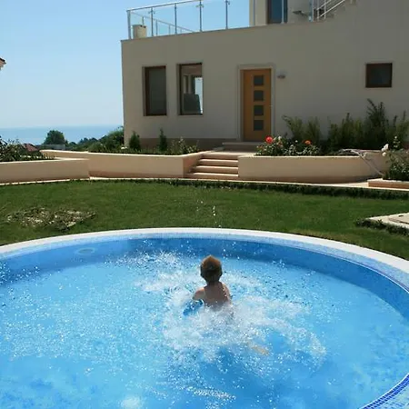 Дом отдыха Sun Village Byala *