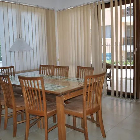 Дом отдыха Sun Village Byala